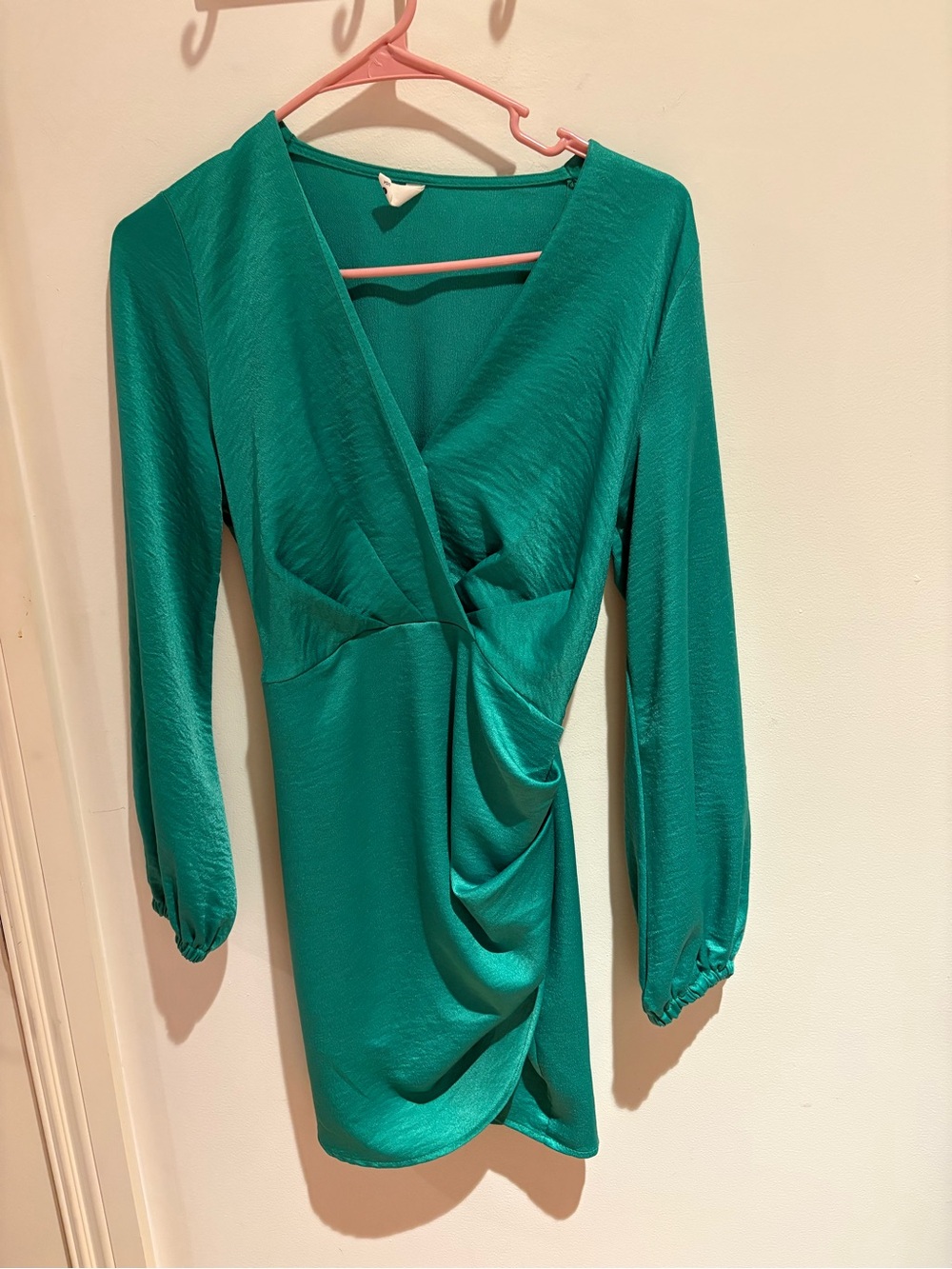 Tyche Emerald Green Long-Sleeve Twist-Waist Dress